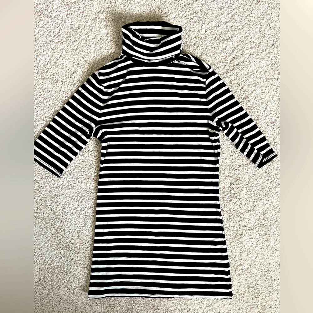 Striped turtleneck tee